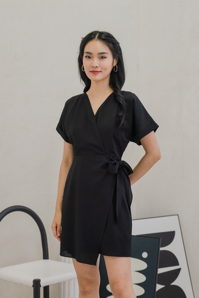 Flounce Faux Wrap Dress In Black