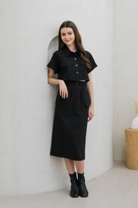 Casa Cargo Midi Skirt In Black