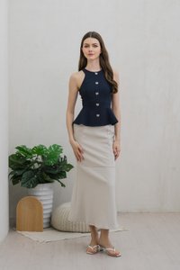 Mio Mermaid Hem Maxi Skirt In Bone