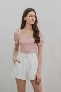 Wisteria Cuffed High Waist Shorts In White (XS)