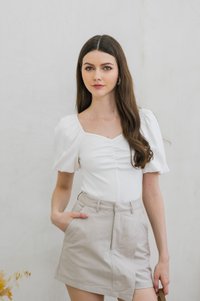 Caden Overlap Cargo Denim Skort In Sand (XS)