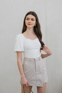 Caden Overlap Cargo Denim Skort In Sand (XS)