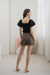 Syrus High Waisted Shorts In Brown