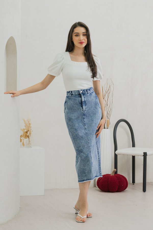 Phlo Denim Pocket Midi Skirt in Acid Wash (XS)