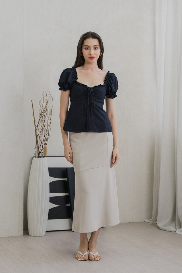 Phaedra Pintuck Ribbon Top In Navy