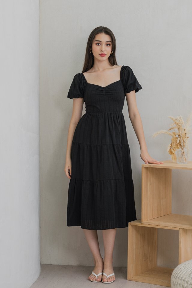 Maple Sweetheart Textured Midi Dress In Black