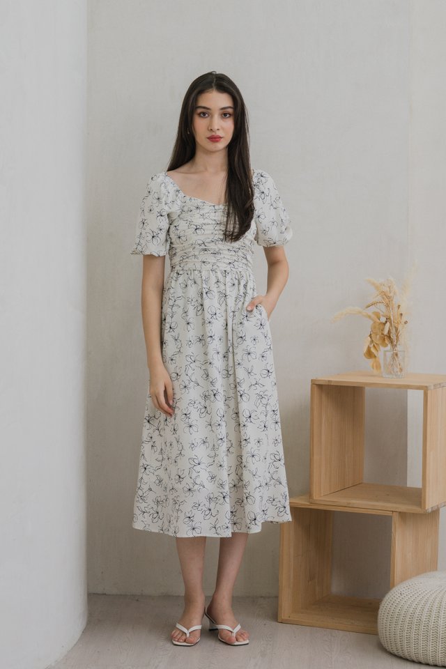 Hibiscus Floral Ruched Midi Dress In White