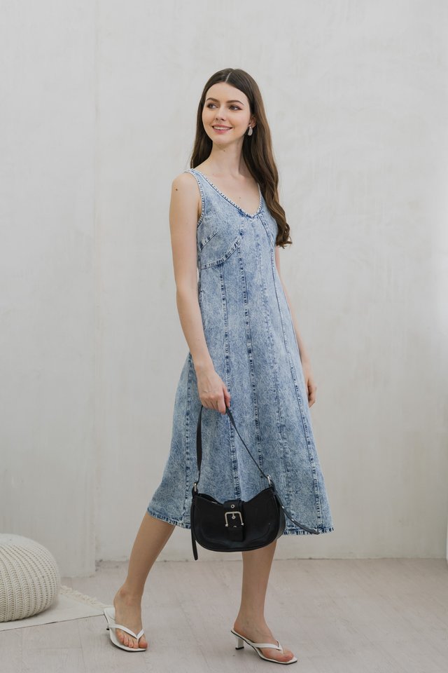 Darling Denim Panelled Dress in Acid Wash