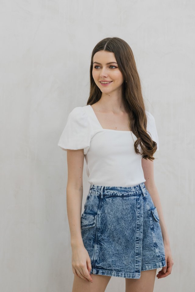 Rei Ribbed Puff Sleeve Top In White