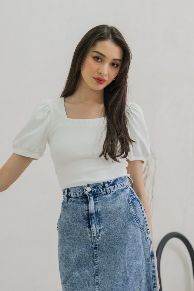 Snowy Knit Puff Sleeves Top In White