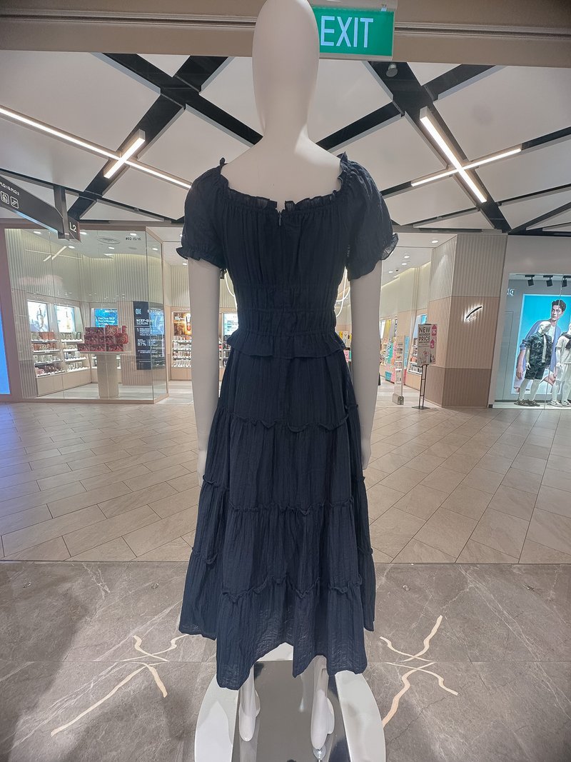 Ripple Textured Ruffles Tiered Midi Dress In Navy (XS)