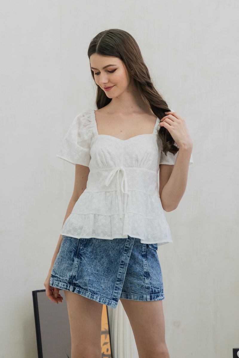Ocean Denim Pocket Overlap Skort In Acid Wash (XS)