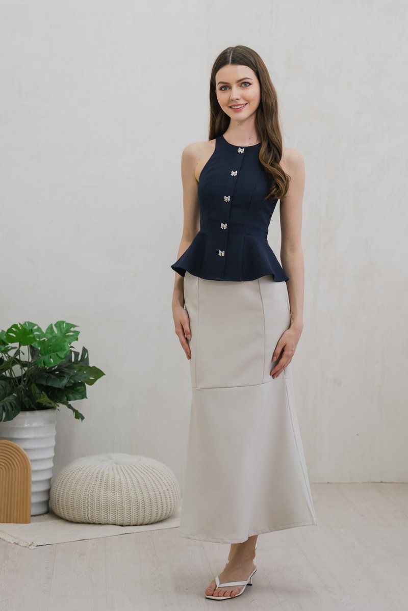 Mio Mermaid Hem Maxi Skirt In Bone