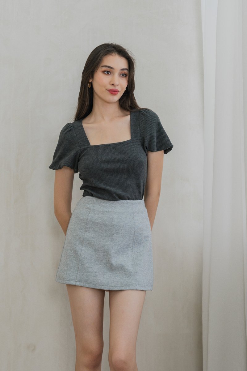 Rei Ribbed Puff Sleeve Top In Dark Grey (S)