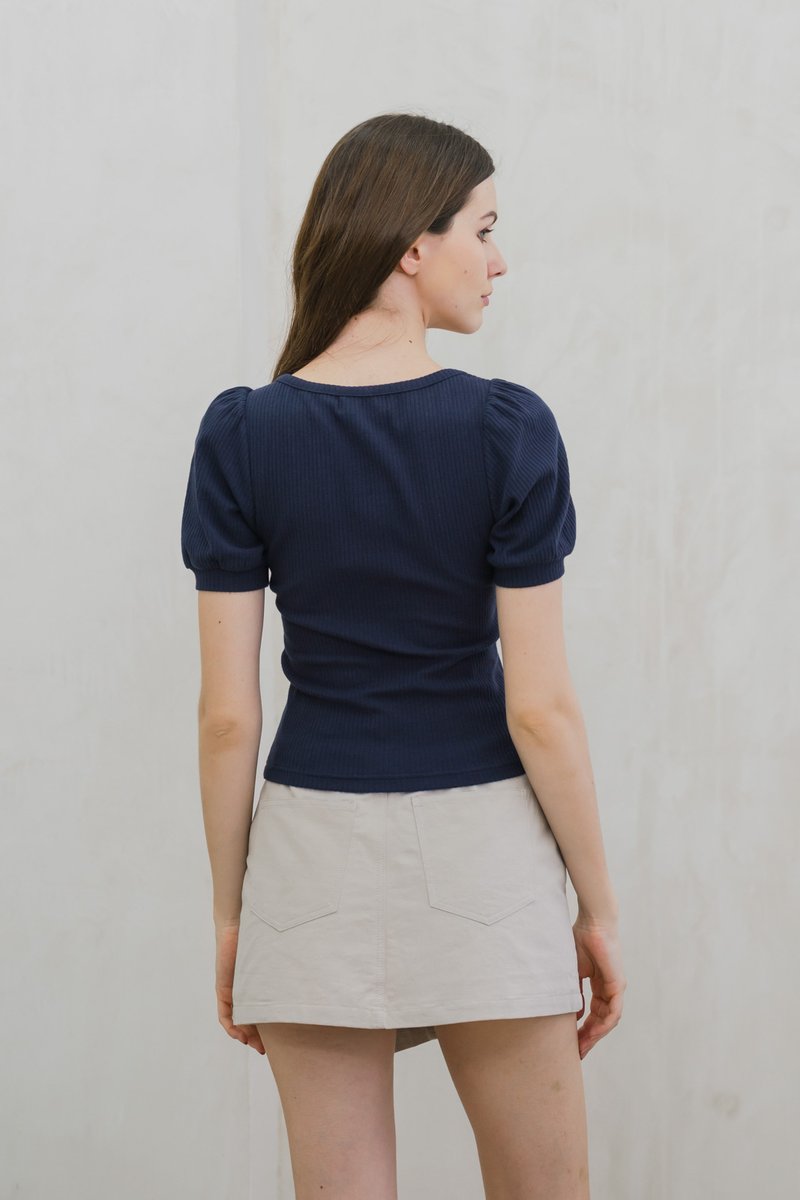 Holiday Heart Button Ribbed Top In Navy (XS)
