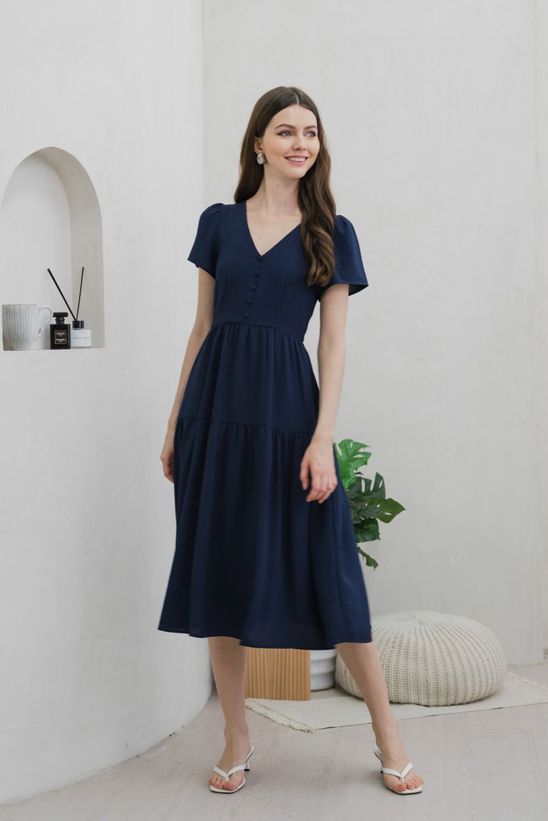 Tranquil Textured Button Tiered Midi Dress In Navy (XS)