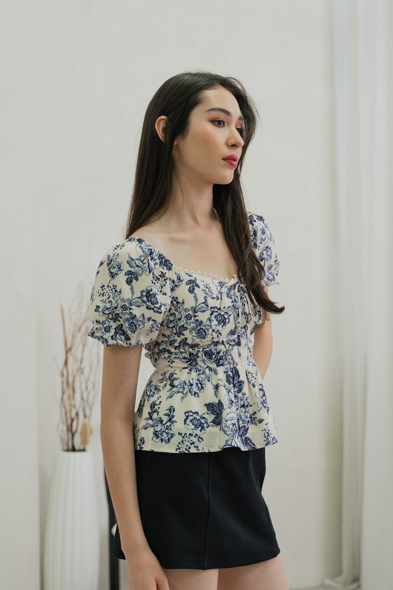 Verela Floral Ribbon Top In Cream (XS)
