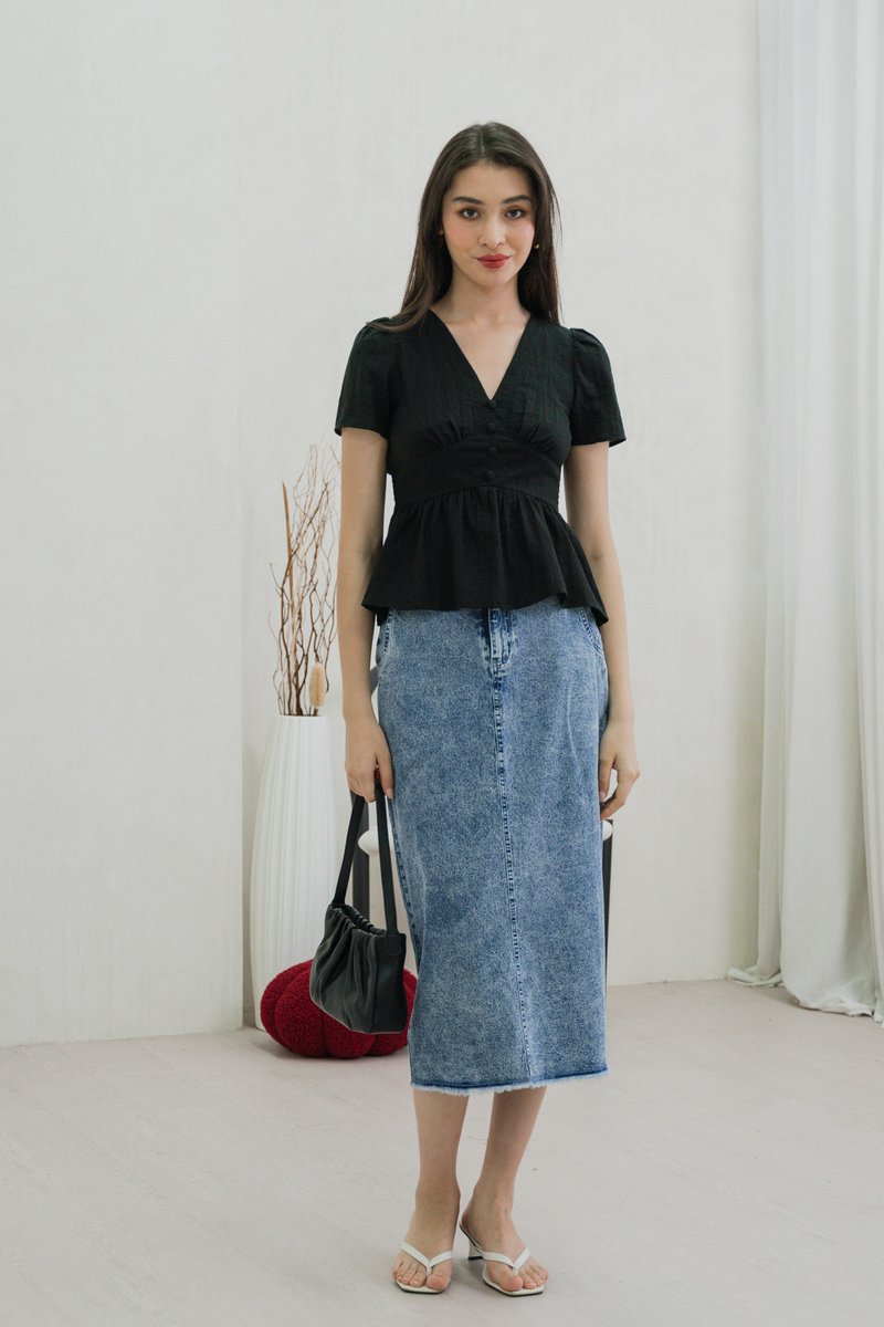 Winter Empire Waist Top In Black (XS)