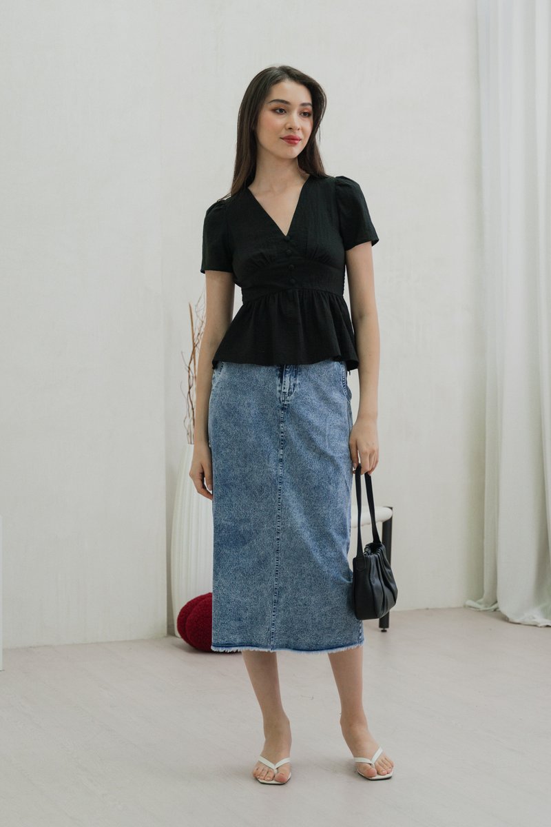 Winter Empire Waist Top In Black (XS)