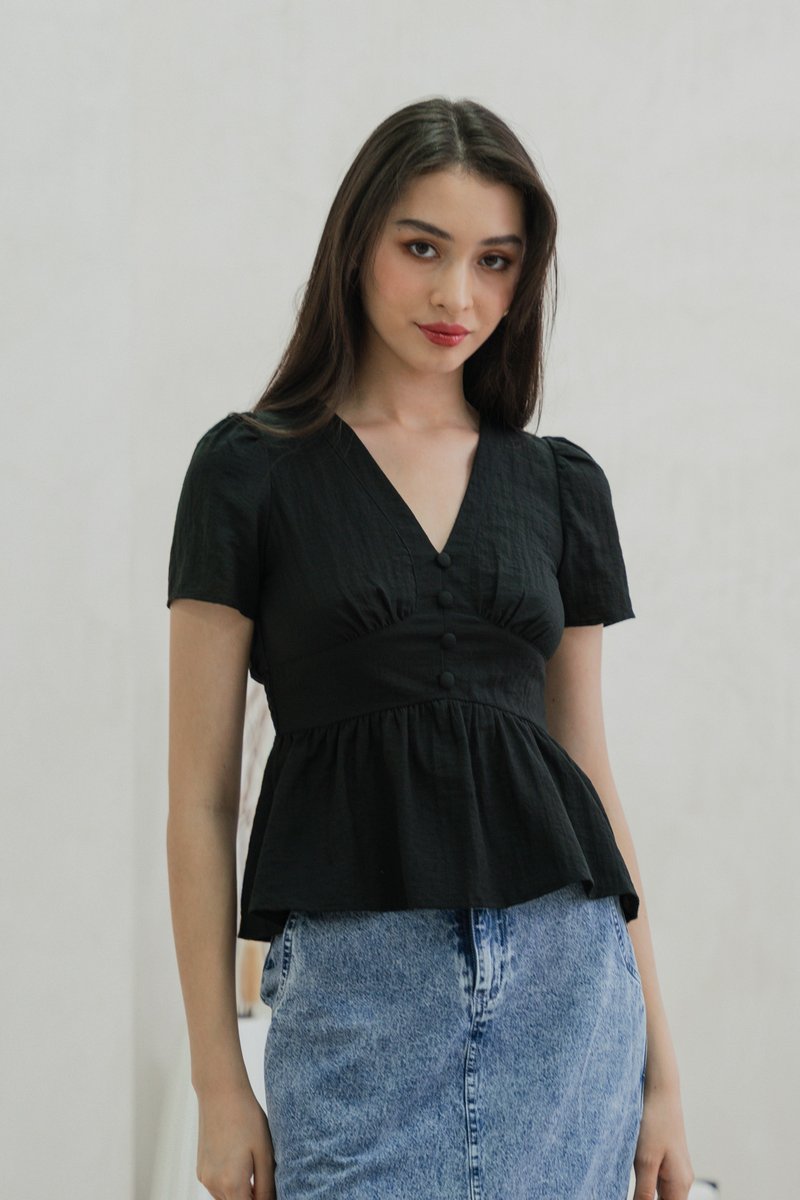 Winter Empire Waist Top In Black (XS)