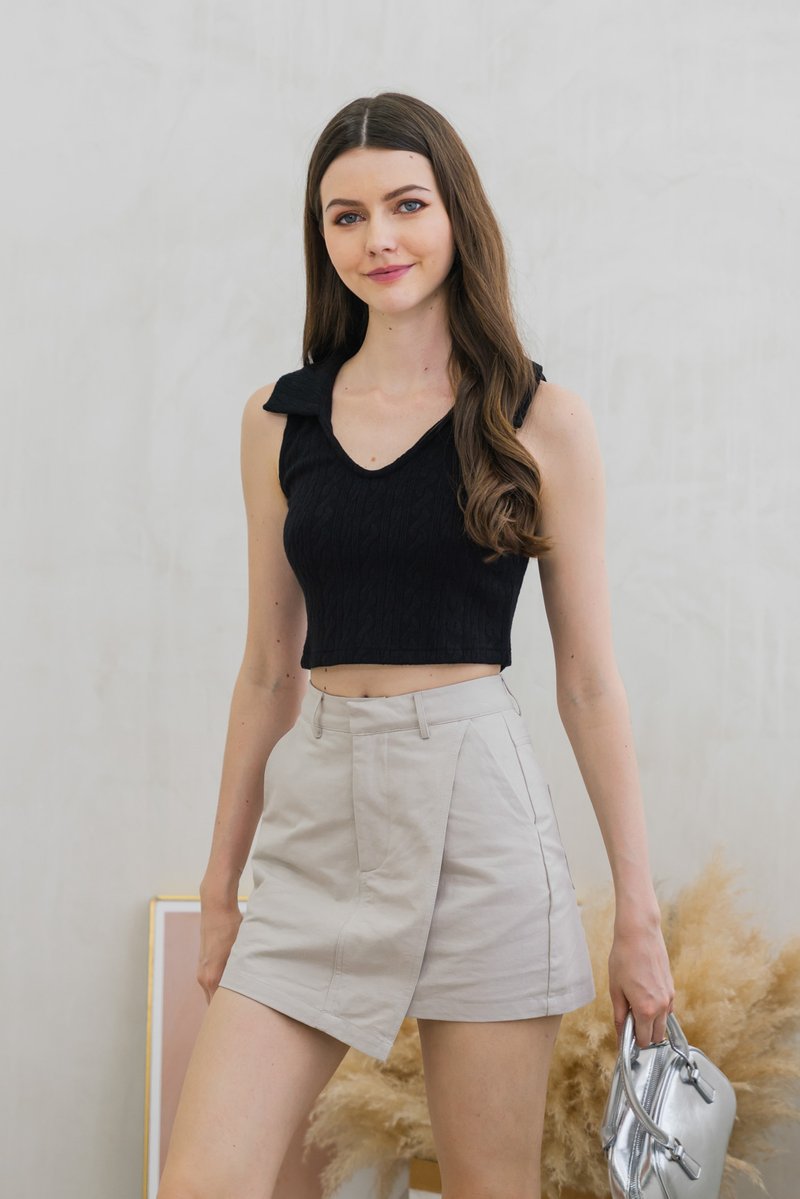 Kade Knit Collar Crop Top In Black