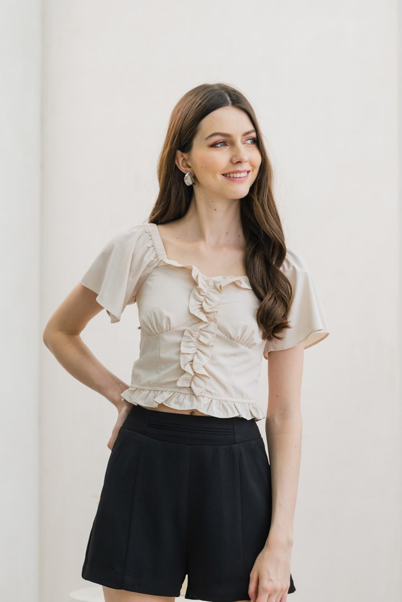 Syrus High Waisted Shorts In Black