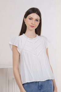 Cova Textured Crochet Top In White (XS)