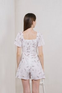 Oasis Printed Sweetheart Romper In Grey (XS)