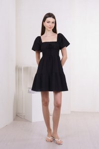 Peachy Textured Ribbon Pleated Dress In Black (XS)