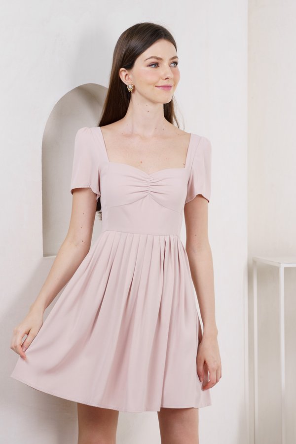 Hasha Sweetheart Pleated Dress In Dusty Pink