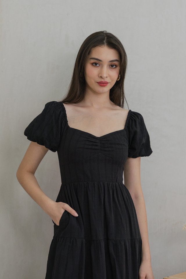 Maple Sweetheart Textured Midi Dress In Black