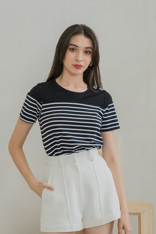 Berlin Striped Ribbon Button Tee In Black