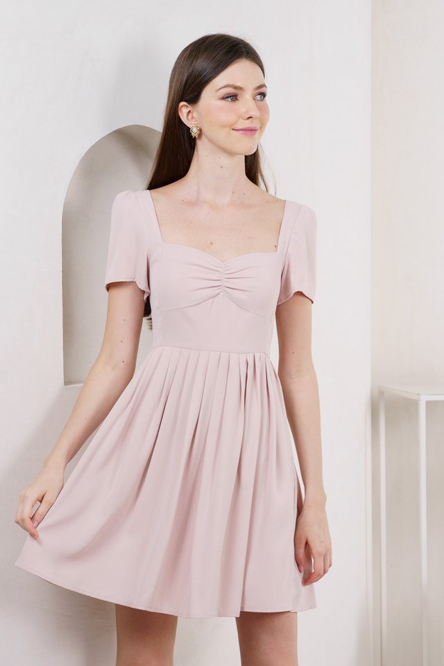 Hasha Sweetheart Pleated Dress In Dusty Pink