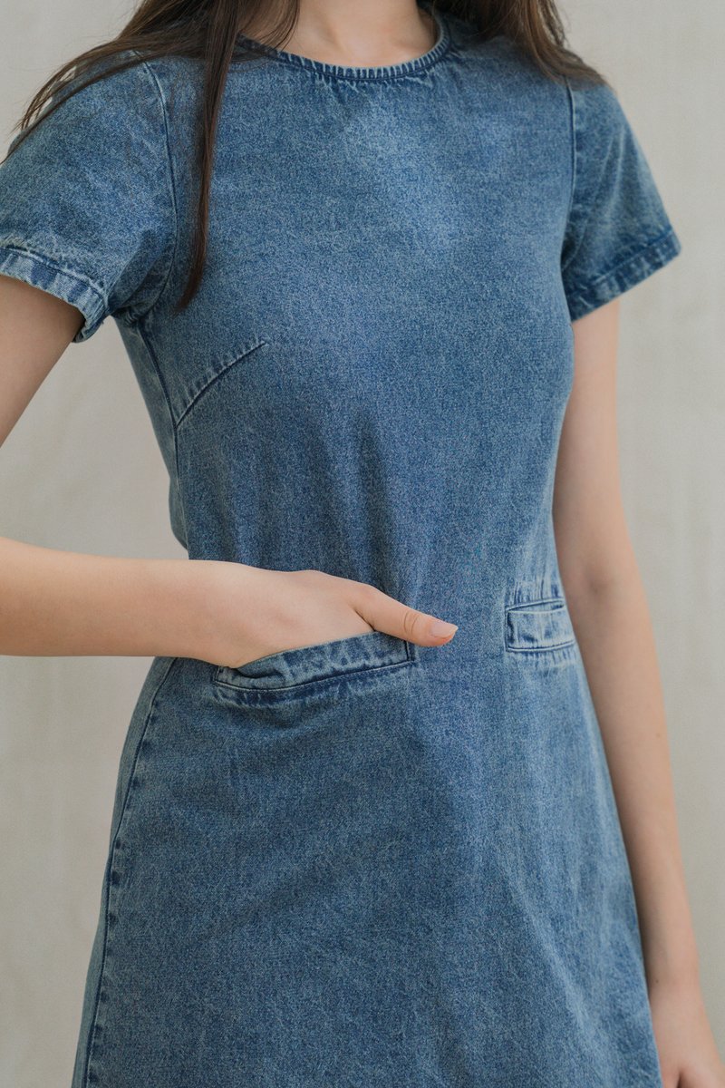 Patience Denim Front Pocket Dress (XS)