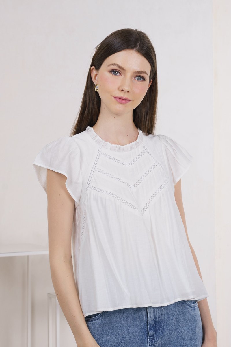 Cova Textured Crochet Top In White (XS)