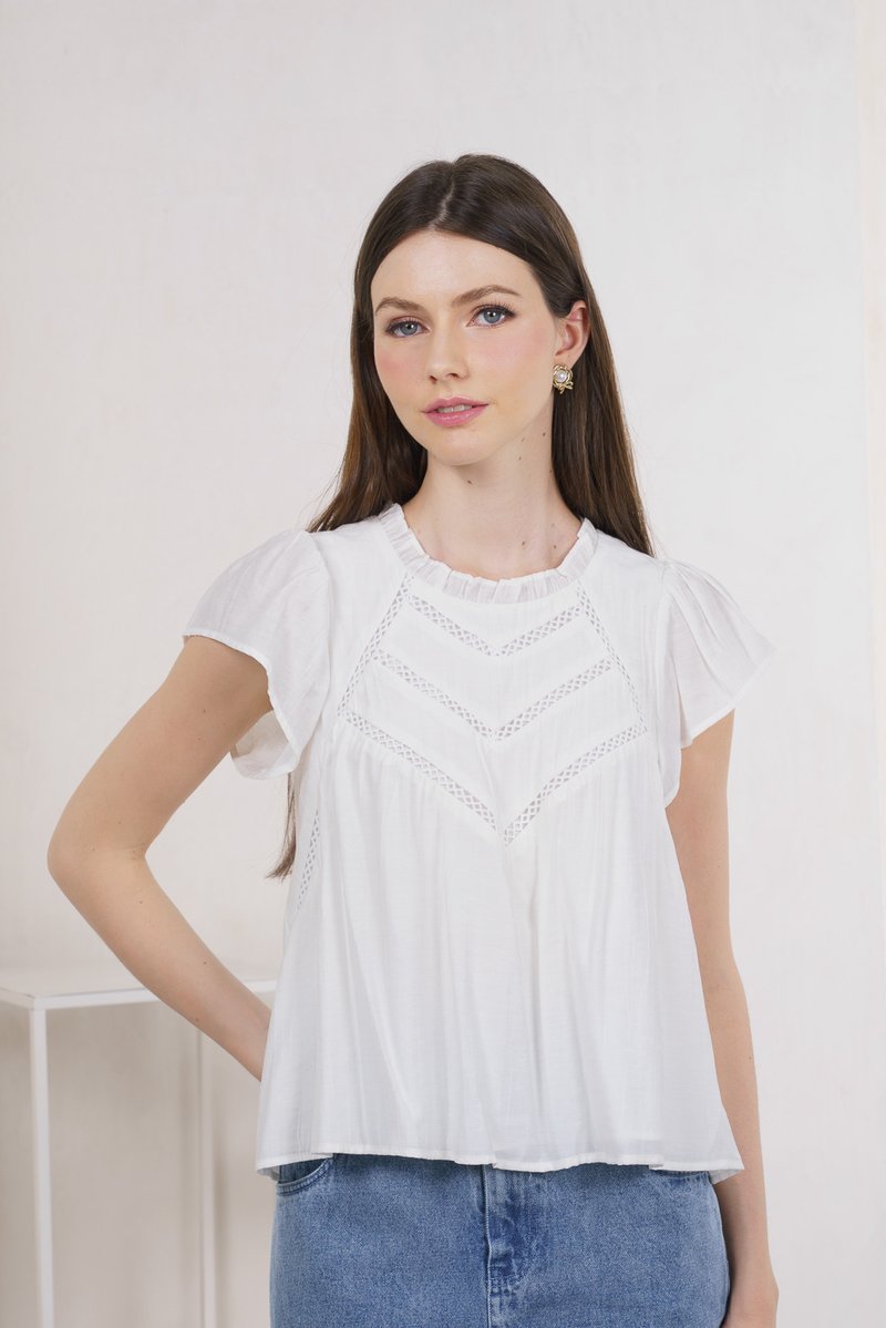 Cova Textured Crochet Top In White (XS)