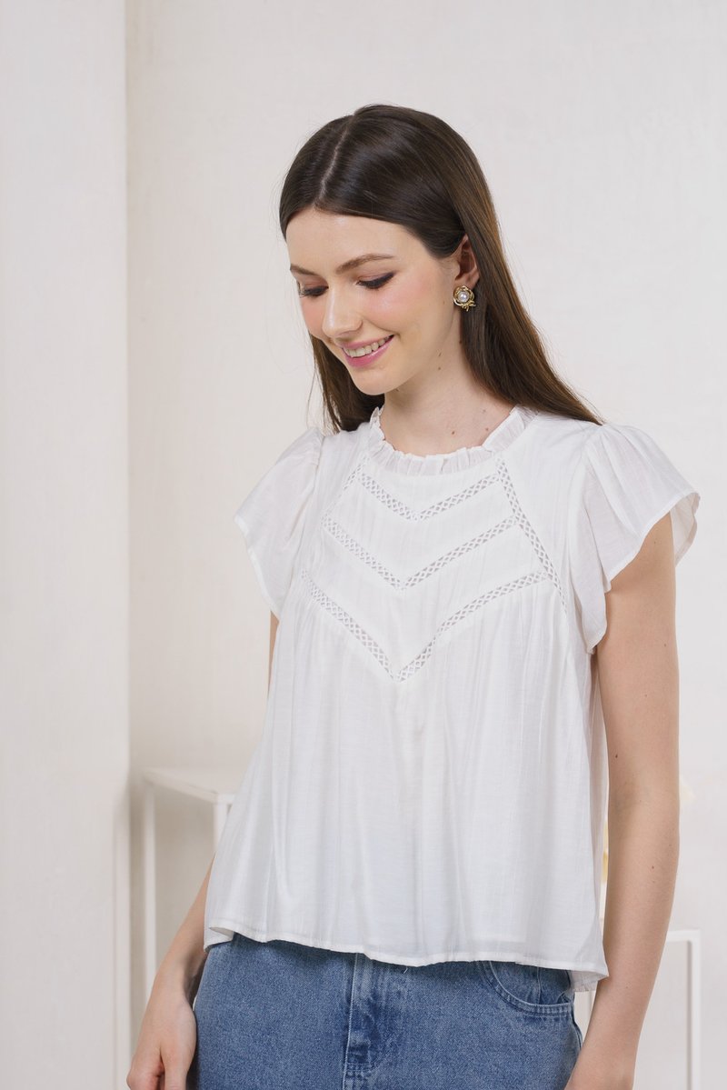 Cova Textured Crochet Top In White (XS)