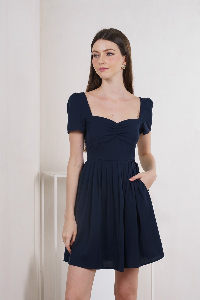 Hasha Sweetheart Pleated Dress In Navy