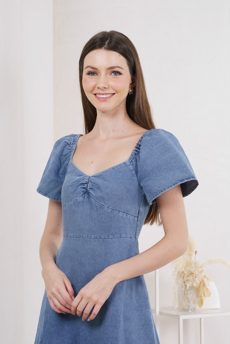 Delight Denim Sweetheart Midi Dress (XS)