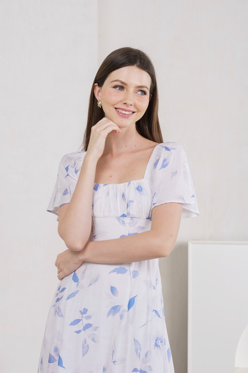 Oasis Printed Ruched Midi Dress In Blue (XS)