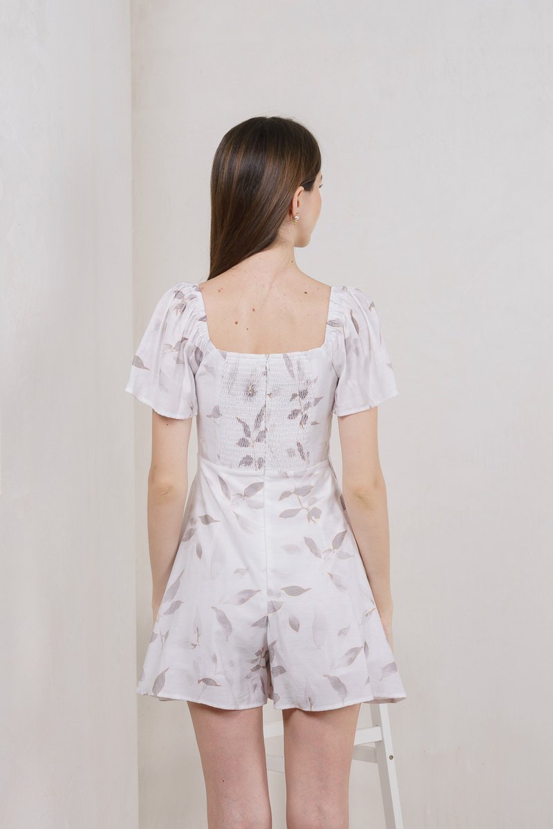 Oasis Printed Sweetheart Romper In Grey (XS)