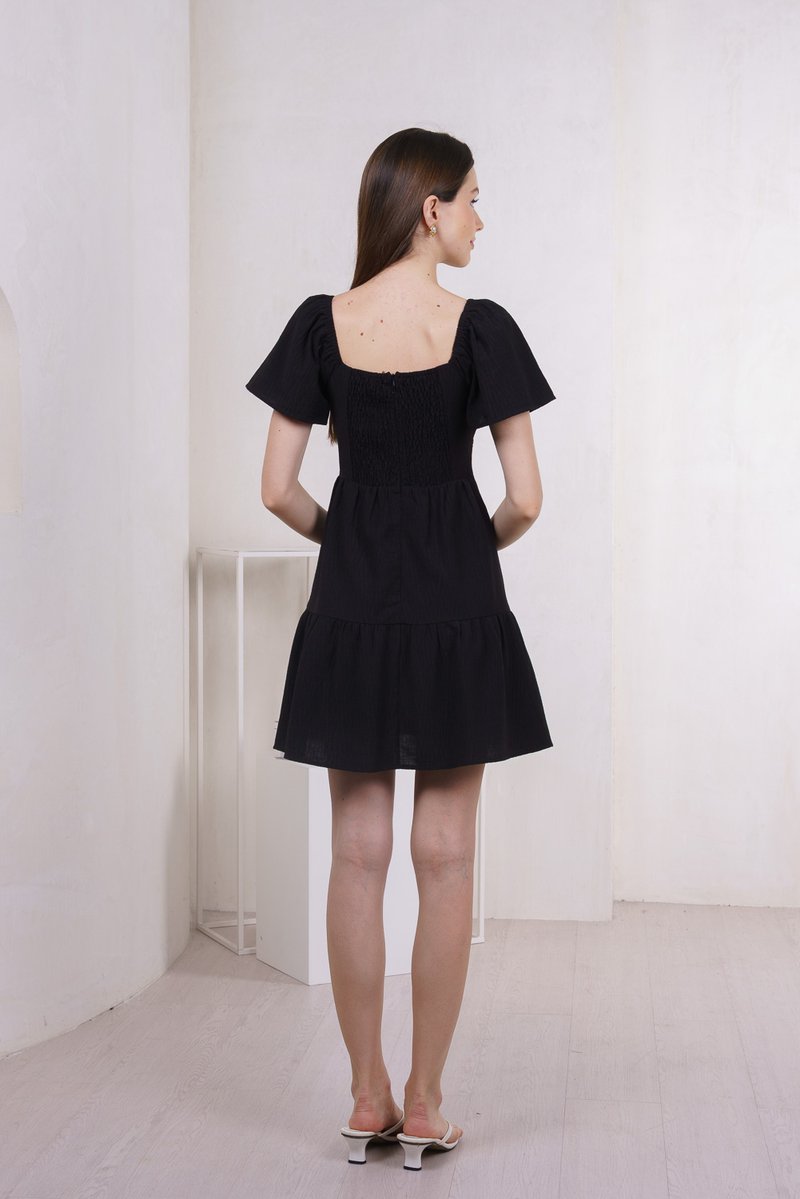 Peachy Textured Ribbon Pleated Dress In Black (XS)