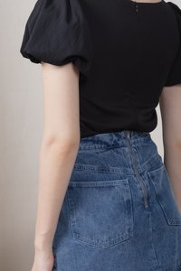 Polaris Pintuck Puff Sleeves Top In Black