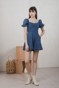 Moon Denim Sweetheart Romper In Mid Wash (XS)