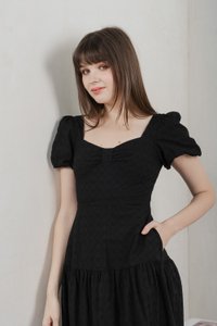 Bambi Ribbon Embroidery Tiered Midi Dress In Black (XS)