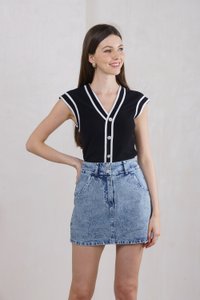 Desire Denim Duo Button Skort In Acid Wash (XS)
