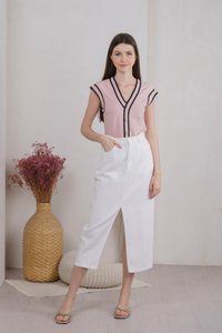 Rosalee Floral Button Ribbed Top In Dusty Pink