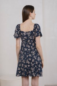 Frost Floral Ruched Ribbon Dress In Navy (XS)