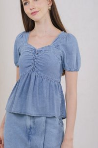 Terra Denim Sweetheart Top In Light Wash