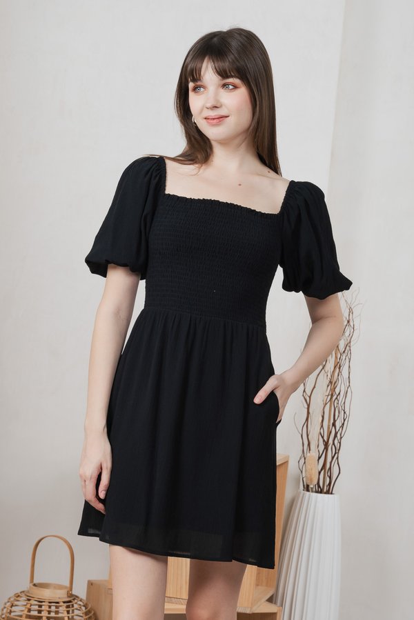 Dewdrop Textured Smocked Dress In Black (XS)